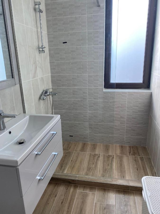 Apartament Lucian Lejlighed Râmnicu Vâlcea Eksteriør billede