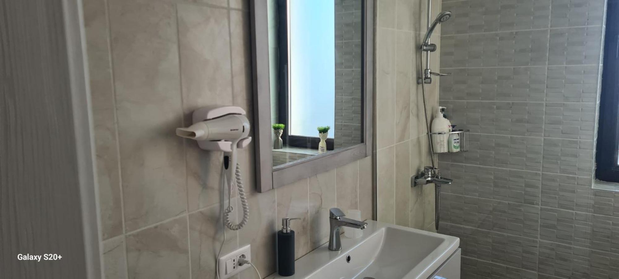 Apartament Lucian Lejlighed Râmnicu Vâlcea Eksteriør billede